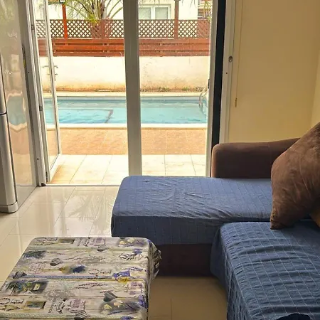 Townbeach With Private Pool Voroklini