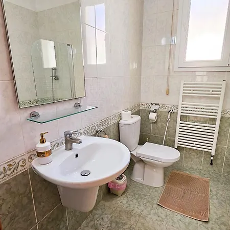 Townbeach With Private Pool Voroklini