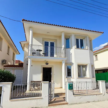 Villa Townbeach With Private Pool *